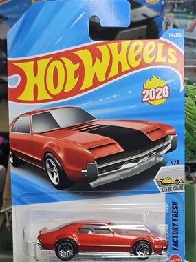 Hot Wheels Custom '66 Toronado